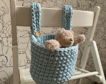 Crochet Hanging Basket Pattern, Crib Toy Organizer, Easy Beginner T-shirt yarn pattern (PDF Download)