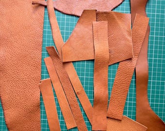Mini chutes de cuir : pièces de cuir végétal italien beige clair pour l'artisanat