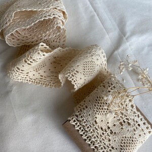 Beige kantlint, vintage kant, katoenen kant, decoratief lint, trimmen voor naaiambachten, randlint