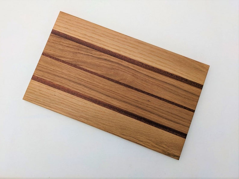 Oak and Sapele Chopping Board - Thumbnail 3