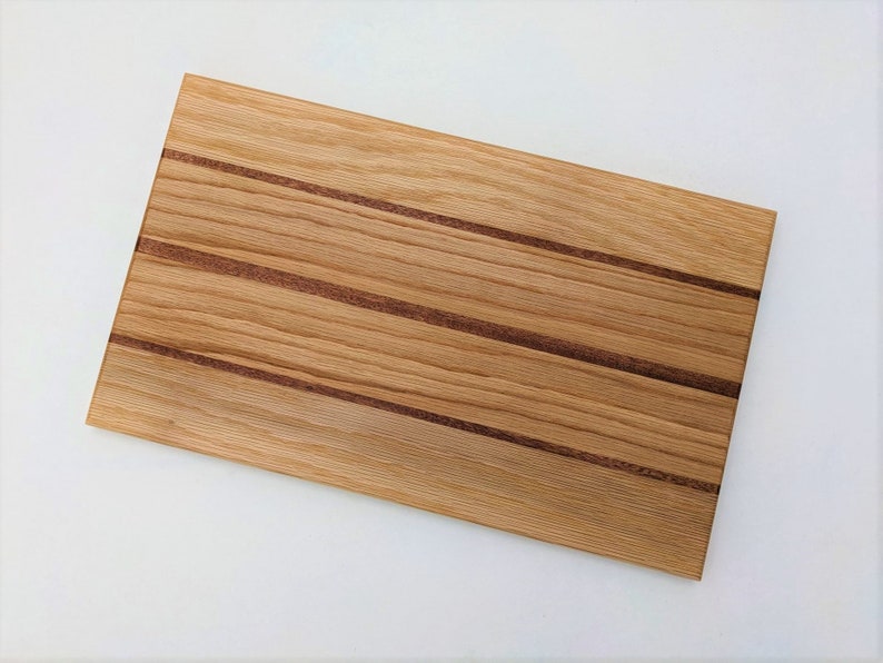 Oak and Sapele Chopping Board - Thumbnail 2