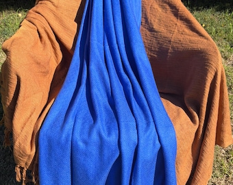 Sciarpa/coperta in lana blu dell'Himalaya / Plaid da divano a rombi tessuto a mano / Origine Nepal