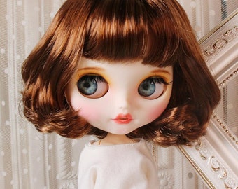 Cassidy – Premium Custom Neo Blythe Doll with Brown Hair, White Skin & Matte Smiling Face