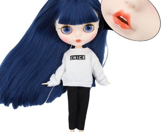 Grace – Premium Custom Neo Blythe Doll with Blue Hair, White Skin & Matte Smiling Face