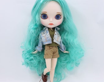 Mary – Premium Custom Neo Blythe Doll with Green Hair, White Skin & Matte Cute Face
