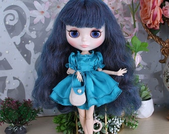 Mia – Premium Custom Neo Blythe Doll with Blue Hair, White Skin & Shiny Cute Face