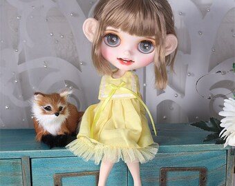 Clover – Premium Custom Neo Blythe Doll with Blonde Hair, White Skin & Matte Smiling Face