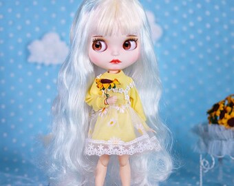 Judith – Premium Custom Neo Blythe Doll with Multi-Color Hair, White Skin & Matte Cute Face