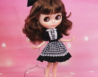 Neo Blythe Doll Black White Plaid Maid Dress with Bow Pin