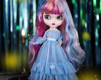 Victoria – Premium Custom Neo Blythe Doll with Multi-Color Hair, White Skin & Matte Smiling Face