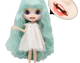 Abigail – Premium Custom Neo Blythe Doll with Green Hair, White Skin & Matte Smiling Face
