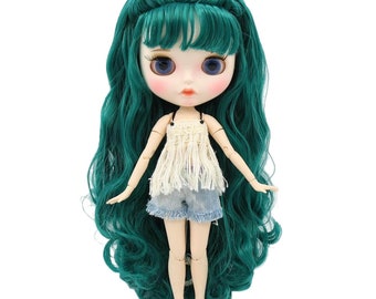 Valeria – Premium Custom Neo Blythe Doll with Green Hair, White Skin & Matte Pouty Face
