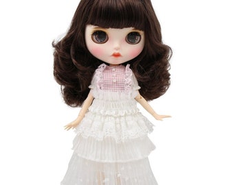 Elina – Premium Custom Neo Blythe Doll with Brown Hair, White Skin & Matte Pouty Face