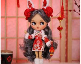Jessica – Premium Custom Neo Blythe Doll with Silver Hair, Tan Skin & Matte Smiling Face