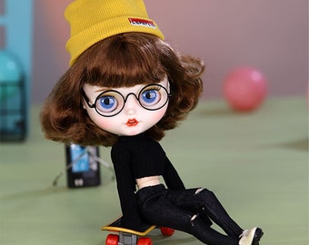 Clarissa – Premium Custom Neo Blythe Doll with Brown Hair, White Skin & Matte Smiling Face