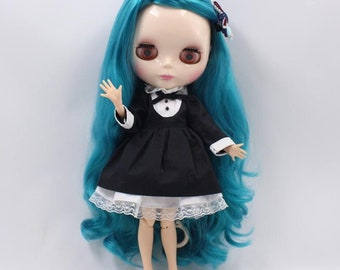 Neo Blythe Doll Waitress Dress with Apron & Socks