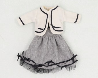 Neo Blythe Doll Grey Dress with White Coat