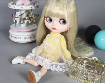 Georgiana – Premium Custom Neo Blythe Doll with Blonde Hair, White Skin & Matte Cute Face