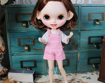 Delaney – Premium Custom Neo Blythe Doll with Brown Hair, White Skin & Matte Smiling Face