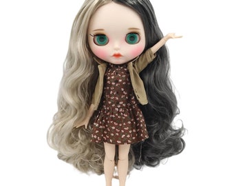 Victoria – Premium Custom Neo Blythe Doll with Multi-Color Hair, White Skin & Matte Pouty Face