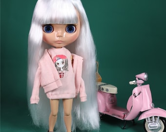 Elodie – Premium Custom Neo Blythe Doll with Silver Hair, Tan Skin & Shiny Cute Face