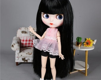 Vanessa - Muñeca Neo Blythe personalizada de primera calidad con cabello negro, piel blanca y cara puchero mate