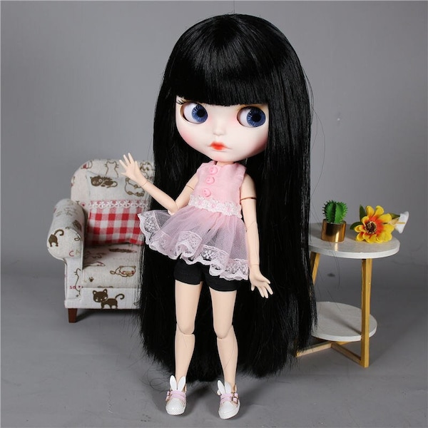 Vanessa – Premium Custom Neo Blythe Doll with Black Hair, White Skin & Matte Pouty Face