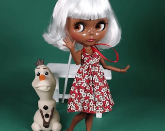 Bobbie – Premium Custom Neo Blythe Doll with Silver Hair, Black Skin & Shiny Cute Face