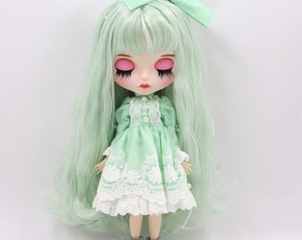 Scarlett – Premium Custom Neo Blythe Doll with Green Hair, White Skin & Matte Pouty Face