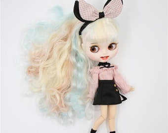 Daisy – Premium Custom Neo Blythe Doll with Multi-Color Hair, White Skin & Matte Smiling Face