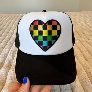 Trucker-Hut mit Patches Benutzerdefinierte Hut Retro Trucker-Hut für Frauen Vintage Patch Hat Fernlasterkappe Baseballmütze mit Patches Karierter Herz-Hut