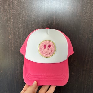 Trucker Hat With Patches Custom Hat Retro Trucker Hat For Women Vintage Patch Hat Trucker Cap Baseball Cap with Patches Pink Smiley Face