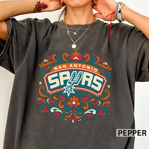 Comfort Colors San Antonio Spurs Floral Shirt, Vintage Boho Spurs Graphic T-Shirt, San Antonio Basketball Floral Folk Art Shirt image 2