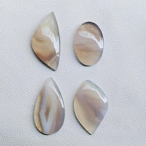 Lose mit einem Band versehener Achat Cabochon, mit einem weißen Band versehener Achat-Edelstein, mit einem Band versehener Achat-Kristall, mit einem Band versehenen natürlichen Achat-Stein, für Ring, Anhänger, Schmuckstein