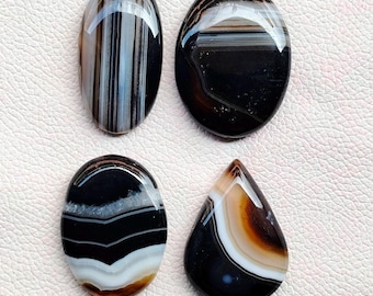 Cabochão de Ágata Listrada Preta AAA, Gema Solta