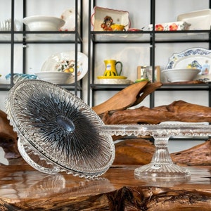 Cake plate / cake plate on foot / cake stand / cake stand / serving bowl / handmade from glass / table decoration / kitchen decor