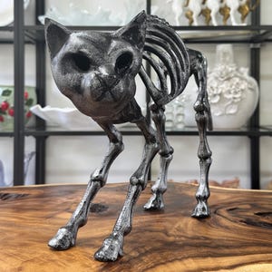 Metal Skeleton Cat – Gothic Home Decor, Black Metal Art Cat Figurine, Animal Sculpture in Industrial Style