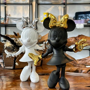 Minnie Mouse-staty / Musfigur i vitt / Walt Disney-dekoration / Svart mus / Borddekoration / Presentidé / Design / Dekoration bild 2