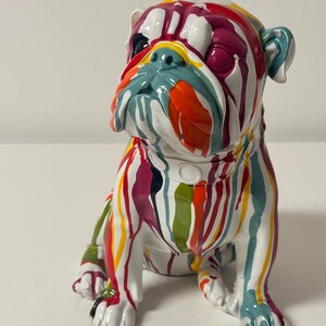 Bulldog Skulptur bunt aus Resin, Pop Art Hund Figur, Graffiti Bulldogge, moderne Wohn Deko, Statement Tierfigur, Design Wohnaccessoire Bild 4