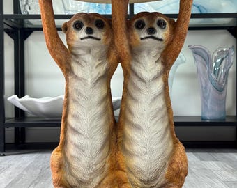 樹脂製のミーアキャットサイドテーブル、動物のフィギュアが付いた