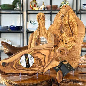 Schneidebrett / Holzbretter / Handarbeit aus Olivenholz / Homedecor / Küchedekor / Servieren/ Geschenkidee