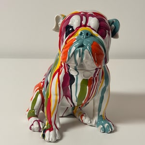Bulldog Skulptur bunt aus Resin, Pop Art Hund Figur, Graffiti Bulldogge, moderne Wohn Deko, Statement Tierfigur, Design Wohnaccessoire Bild 2