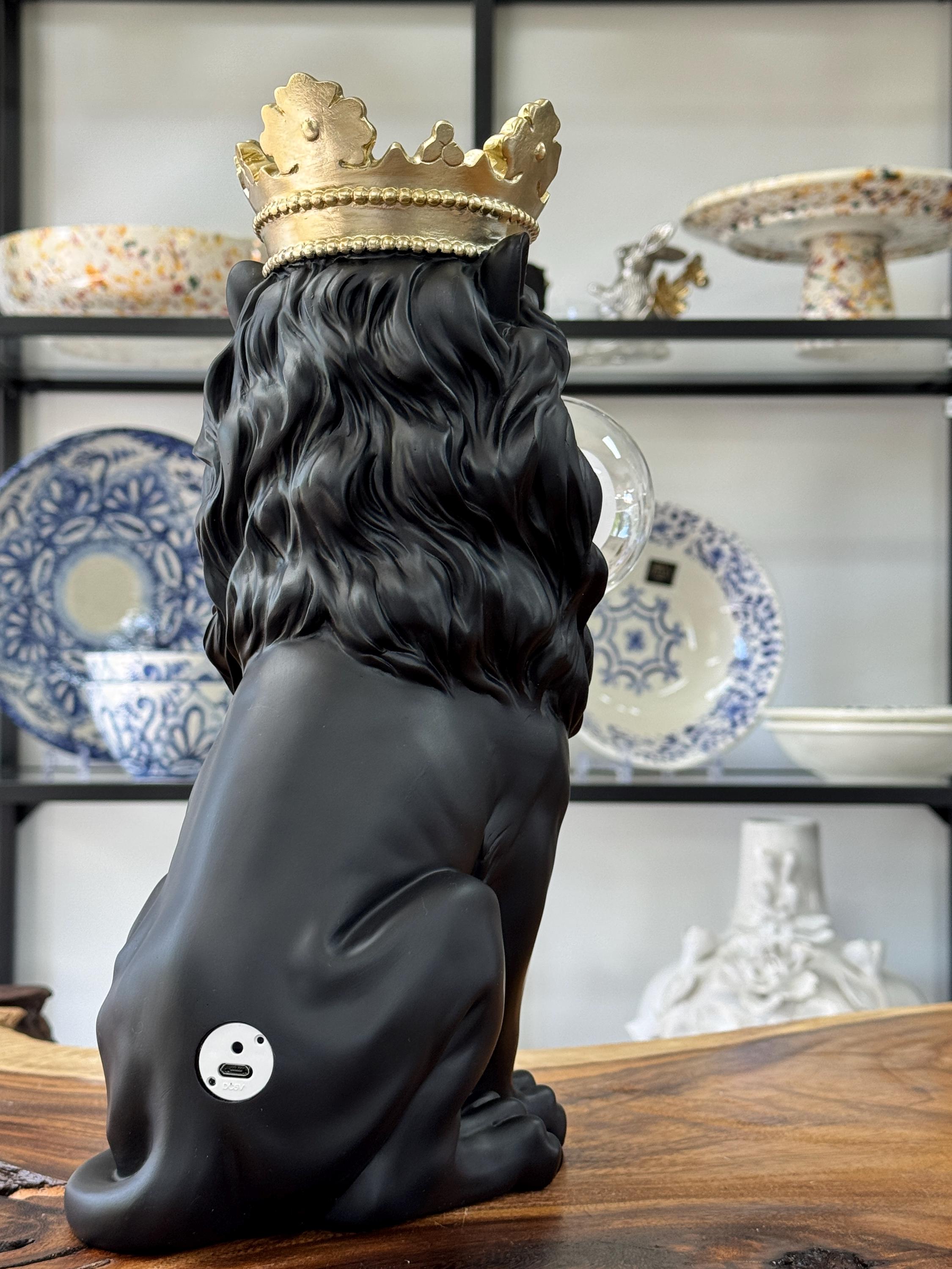 Statue Lion Couronne En Résine – Sculpture Vintage, Décoration Salon Bureau Bar, Noir 25 Cm