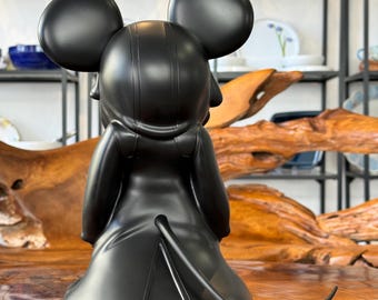 Mickey Mouse Statue / Figure King Mickey Anime / Walt Disney