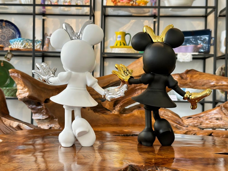 Minnie Mouse-staty / Musfigur i vitt / Walt Disney-dekoration / Svart mus / Borddekoration / Presentidé / Design / Dekoration bild 9
