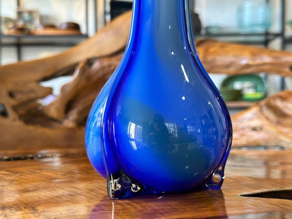 Vase / Italian Flower Vase Made of Murano Glass in Green & Blue