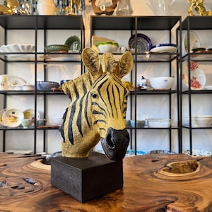 Zebra Statue / Zebra Head Gold / Animal Decoration / Animal Figure / Table Decoration / Decoration Idea / Home Decor / Interior / Gift Idea