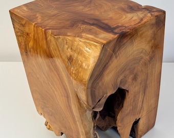 Mesita auxiliar de madera maciza de teca – Mesita auxiliar de diseño artesanal de Tailandia – Base decorativa de madera maciza, mueble de madera natural, pieza única