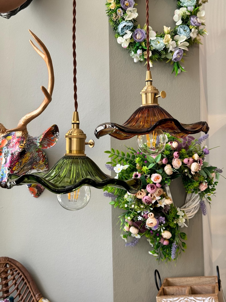 Blomformad taklampa / Blomformad pendellampa / Lampa / Taklampa i modern stil / Pendellampa / Belysning / Dekoration / Heminredning bild 1