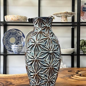 Vase / Blumenvase / Keramikvase Blau / Tischdekoration / Handarbeit aus / Interior / Dekor /Dekoration / Homedecor / Geschenkidee / Blumen